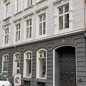 psg-23-short-stay-apartments-by-living-suites.copenhagenhotelselect.com/